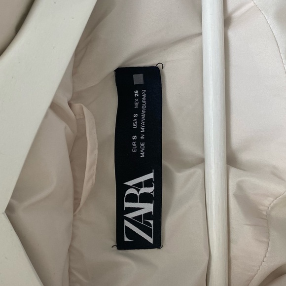 Zara Puffer Jacket - Picture 2 of 2